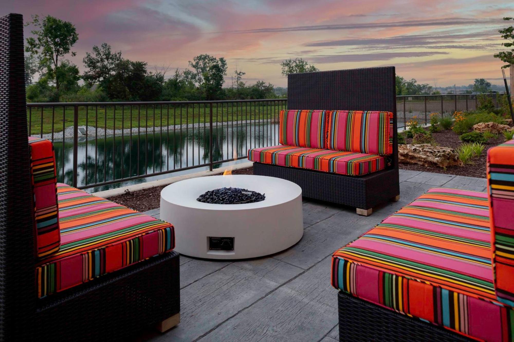 Home2 Suites By Hilton Fort Wayne North Sunnybrook Acres 외부 사진